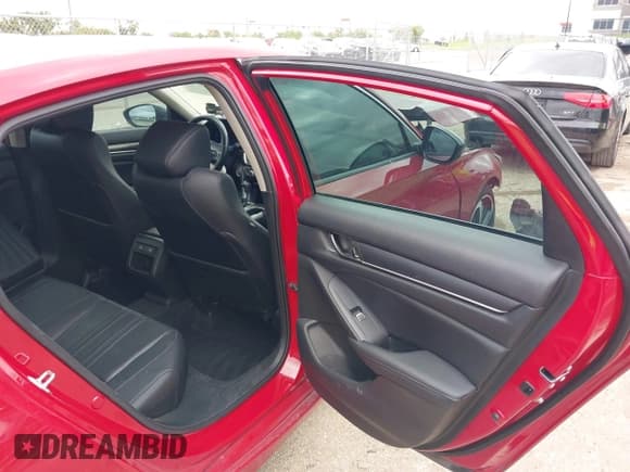 ✅ 2021 Honda Accord Sport SE • VIN: 1HGCV1F42MA090364 • Лот: 43301345. Опубликован ранее на IAAI с пробегом 125 378 миль. Бесплатный доступ к архиву аукционных продаж из США и подробный отчёт об истории автомобиля на DreamBid. Изображение 8.