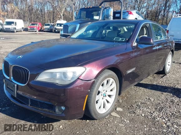 ✅ 2011 BMW 7 Series 750i xDrive • VIN: WBAKC6C56BC395326 • Lot: 43788385. Wystawiony na IAAI z przebiegiem 185 610 mil. Bezpłatny archiwum sprzedaży aukcyjnych z USA i szczegółowy raport historii pojazdu na DreamBid. Zdjęcie 6.