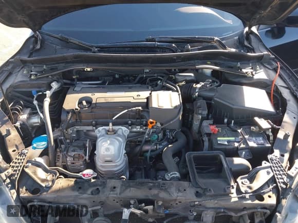 ✅ 2016 Honda Accord Sport • VIN: 1HGCR2F52GA107803 • Lot: 43481587. Wystawiony na IAAI z przebiegiem 79 736 mil. Bezpłatny archiwum sprzedaży aukcyjnych z USA i szczegółowy raport historii pojazdu na DreamBid. Zdjęcie 10.