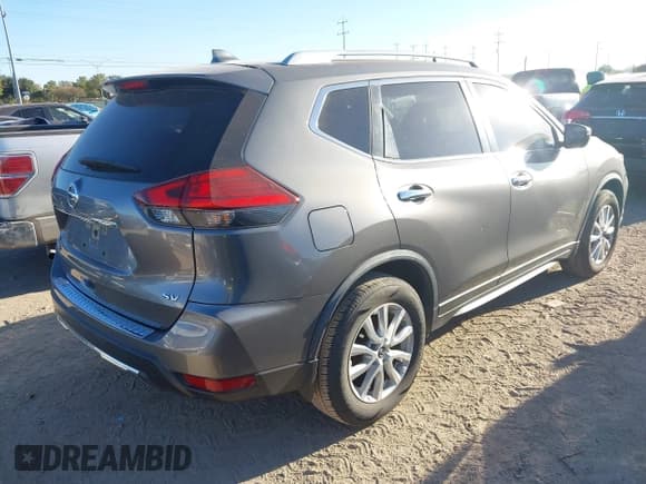 ✅ 2017 Nissan Rogue S • VIN: JN8AT2MT0HW391689 • Lot: 43591677. Listed on IAAI with 98,135 mi. Free auction sales archive from the USA and detailed vehicle history report at DreamBid. Image 4.