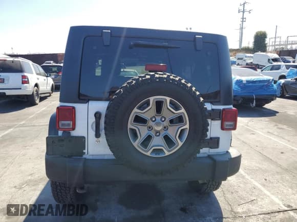 ✅ 2017 Jeep Wrangler Unlimited Rubicon • VIN: 1C4BJWFG2HL559847 • Lot: 84014585. Listed on Copart with 128,484 mi. Free auction sales archive from the USA and detailed vehicle history report at DreamBid. Image 6.