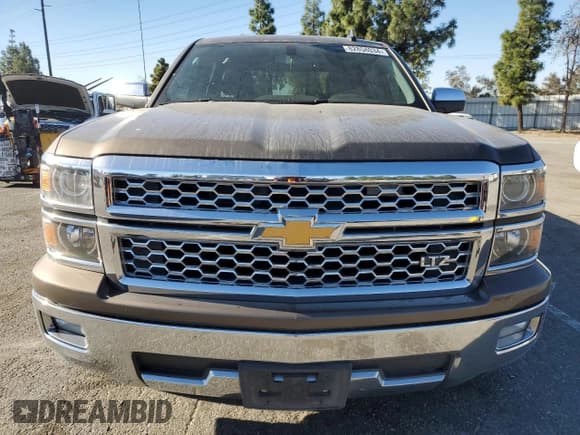✅ 2015 Chevrolet Silverado 1500 LTZ • VIN: 3GCPCSEC3FG400563 • Лот: 82858034. Опубликован ранее на Copart с пробегом 89 734 миль. Бесплатный доступ к архиву аукционных продаж из США и подробный отчёт об истории автомобиля на DreamBid. Изображение 5.