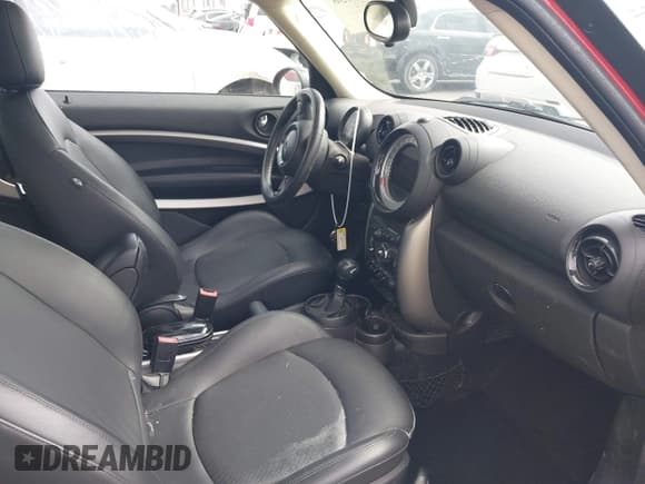 ✅ 2013 MINI Paceman • VIN: WMWSS1C58DWN93929 • Lot: 42570738. Wystawiony na IAAI z przebiegiem 74 737 mil. Bezpłatny archiwum sprzedaży aukcyjnych z USA i szczegółowy raport historii pojazdu na DreamBid. Zdjęcie 5.