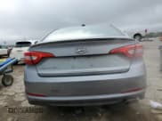 ✅ 2015 Hyundai Sonata SE • VIN: 5NPE24AF8FH149228 • Lot: 57872515. Wystawiony na Copart z przebiegiem 136 628 mil. Bezpłatny archiwum sprzedaży aukcyjnych z USA i szczegółowy raport historii pojazdu na DreamBid. Zdjęcie 6.