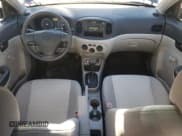 ✅ 2009 Hyundai Accent L • VIN: KMHCN45C49U329827 • Лот: 79699504. Опубликован ранее на Copart с пробегом 58 406 миль. Бесплатный доступ к архиву аукционных продаж из США и подробный отчёт об истории автомобиля на DreamBid. Изображение 8.