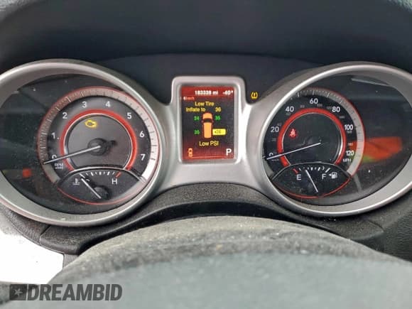 ✅ 2017 Dodge Journey SXT • VIN: 3C4PDDBG7HT527584 • Lot: 93783275. Listed on Copart with 183,338 mi. Free auction sales archive from the USA and detailed vehicle history report at DreamBid. Image 9.