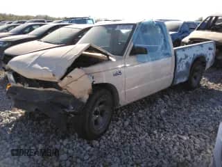 1990 Chevrolet S-10 с VIN 1GCCS14E7L2150795, выставлен на аукционе Copart как лот 71732124 с пробегом 138 555 миль миль и Списание • Salvage title. История ставок и продаж доступна на DreamBid. Изображение 1.
