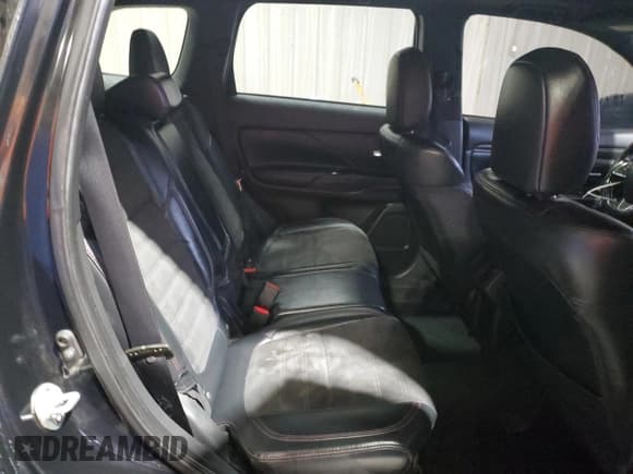 ✅ 2020 Mitsubishi Outlander SE • VIN: JA4AD3A31LZ013577 • Lot: 92761905. Listed on Copart with 136,520 mi. Free auction sales archive from the USA and detailed vehicle history report at DreamBid. Image 11.