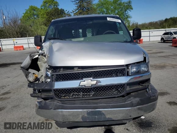✅ 2013 Chevrolet Express Cargo • VIN: 1GCZGTCA7D1129877 • Lot: 54480095. Wystawiony na Copart z przebiegiem 187 042 mil. Bezpłatny archiwum sprzedaży aukcyjnych z USA i szczegółowy raport historii pojazdu na DreamBid. Zdjęcie 5.