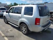✅ 2009 Honda Pilot Touring • VIN: 5FNYF38999B006190 • Lot: 43095488. Listed on IAAI with 199,080 mi. Free auction sales archive from the USA and detailed vehicle history report at DreamBid. Image 3.