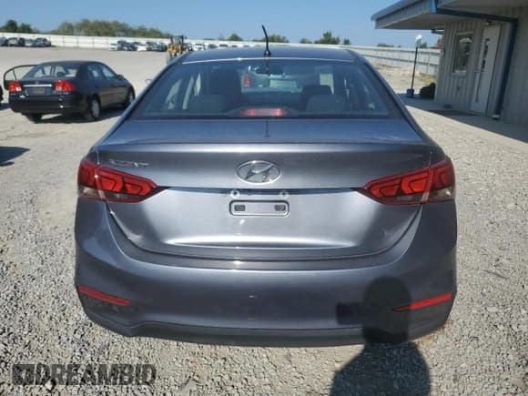 ✅ 2020 Hyundai Accent SE • VIN: 3KPC24A63LE099586 • Lot: 68668644. Listed on Copart with 107,555 mi. Free auction sales archive from the USA and detailed vehicle history report at DreamBid. Image 6.