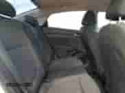 2018 Hyundai Accent SEL z VIN 3KPC24A31JE020788, wystawiony jako Copart lot #70532873 z przebiegiem 149 126 mil mil oraz . Historia ofert i sprzedaży dostępna na DreamBid. Obrazek 10.