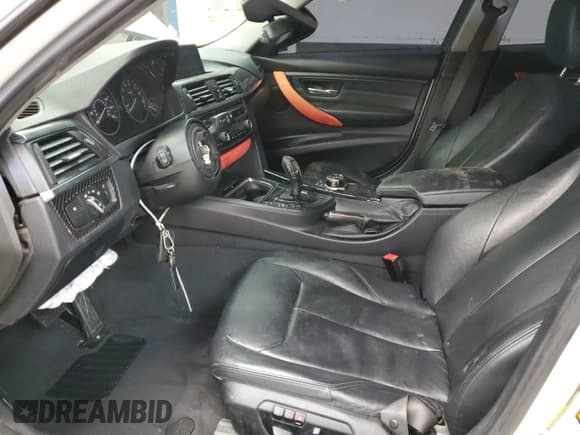 ✅ 2012 BMW 3 Series 335i • VIN: WBA3A9C59CF269862 • Лот: 87835715. Опубликован ранее на Copart с пробегом Не указан. Бесплатный доступ к архиву аукционных продаж из США и подробный отчёт об истории автомобиля на DreamBid. Изображение 7.