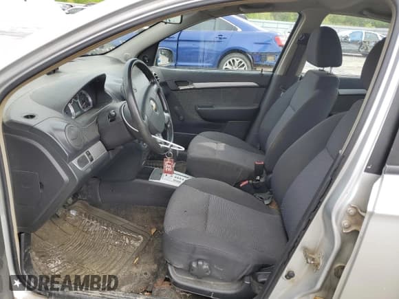 ✅ 2011 Chevrolet Aveo 1LT • VIN: KL1TD5DE9BB130281 • Lot: 57233415. Wystawiony na Copart z przebiegiem Nie podano. Bezpłatny archiwum sprzedaży aukcyjnych z USA i szczegółowy raport historii pojazdu na DreamBid. Zdjęcie 7.