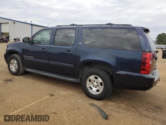 ✅ 2008 Chevrolet Suburban Commercial • VIN: 1GNFC16098R142909 • Lot: 86202704. Wystawiony na Copart z przebiegiem 234 876 mil. Bezpłatny archiwum sprzedaży aukcyjnych z USA i szczegółowy raport historii pojazdu na DreamBid. Zdjęcie 2.