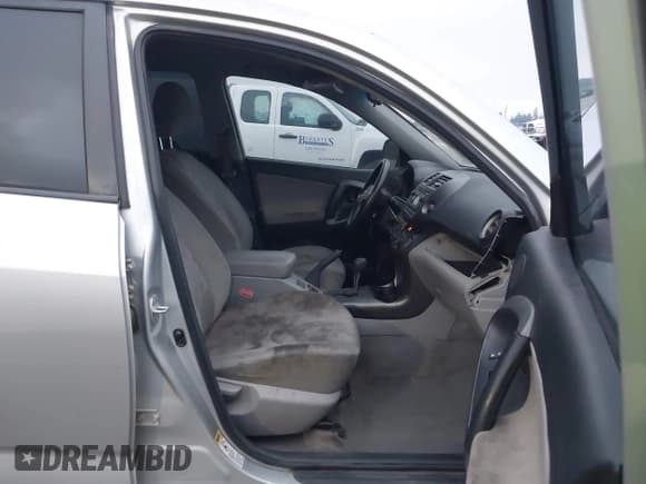 ✅ 2012 Toyota RAV4 • VIN: 2T3BF4DV8CW231779 • Lot: 43782245. Listed on IAAI with 141,706 mi. Free auction sales archive from the USA and detailed vehicle history report at DreamBid. Image 5.