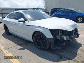 ✅ 2018 Audi A5 Sportback Premium Plus • VIN: WAUENCF56JA015171 • Lot: 42996897. Wystawiony na IAAI z przebiegiem 90 032 mil. Bezpłatny archiwum sprzedaży aukcyjnych z USA i szczegółowy raport historii pojazdu na DreamBid. Zdjęcie 1.