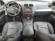 ✅ 2009 Kia Borrego Limited • VIN: KNDJJ742695038547 • Лот: 67786805. Опубликован ранее на Copart с пробегом 131 034 миль. Бесплатный доступ к архиву аукционных продаж из США и подробный отчёт об истории автомобиля на DreamBid. Изображение 8.