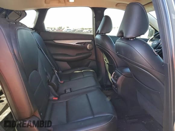 ✅ 2019 Infiniti QX50 Pure • VIN: 3PCAJ5M1XKF146072 • Лот: 93410075. Опубликован ранее на Copart с пробегом 47 670 миль. Бесплатный доступ к архиву аукционных продаж из США и подробный отчёт об истории автомобиля на DreamBid. Изображение 11.