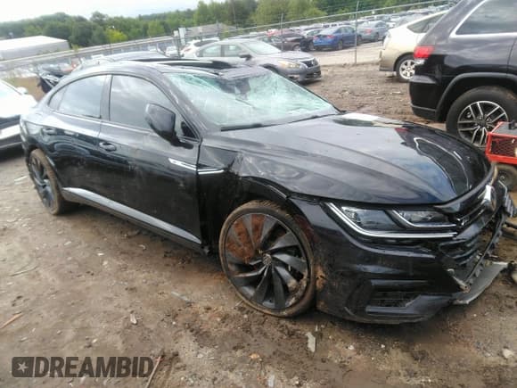 ✅ 2019 Volkswagen Arteon SEL R-Line • VIN: WVWSR7AN5KE006772 • Lot: 42353502. Wystawiony na IAAI z przebiegiem Nie podano. Bezpłatny archiwum sprzedaży aukcyjnych z USA i szczegółowy raport historii pojazdu na DreamBid. Zdjęcie 1.