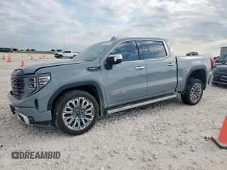 ✅ 2024 GMC Sierra 1500 Denali Ultimate • VIN: 1GTUUHEL3RZ375736 • Лот: 68845355. Опубликован ранее на Copart с пробегом 26 022 миль. Бесплатный доступ к архиву аукционных продаж из США и подробный отчёт об истории автомобиля на DreamBid. Изображение 1.
