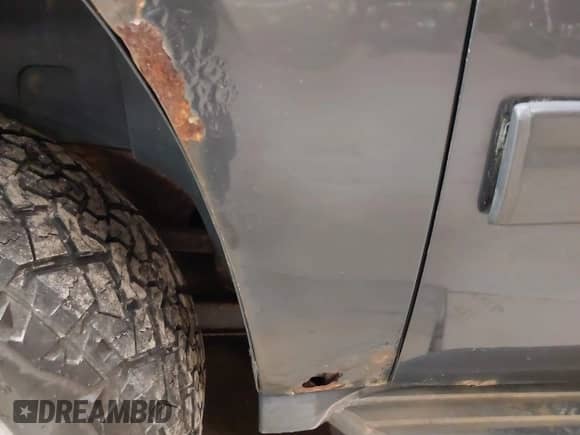 2010 Chevrolet Suburban LT z VIN 1GNUKJE36AR139025, wystawiony jako IAAI lot #41311327 z przebiegiem 201 955 mil mil oraz . Historia ofert i sprzedaży dostępna na DreamBid. Obrazek 6.