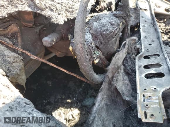 ✅ 2014 Hyundai Veloster • VIN: KMHTC6AD4EU189594 • Lot: 62997384. Wystawiony na Copart z przebiegiem Nie podano. Bezpłatny archiwum sprzedaży aukcyjnych z USA i szczegółowy raport historii pojazdu na DreamBid. Zdjęcie 9.