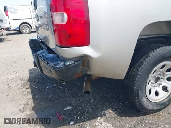 2008 Chevrolet Silverado 1500 Work Truck с VIN 1GCEC14XX8Z214575, выставлен на аукционе IAAI как лот 42290216 с пробегом 239 156 миль миль и . История ставок и продаж доступна на DreamBid. Изображение 19.