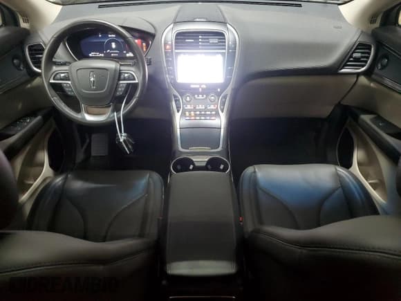 ✅ 2019 Lincoln Nautilus Reserve • VIN: 2LMPJ8L9XKBL51214 • Лот: 86520695. Опубликован ранее на Copart с пробегом 26 216 миль. Бесплатный доступ к архиву аукционных продаж из США и подробный отчёт об истории автомобиля на DreamBid. Изображение 8.