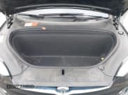 ✅ 2017 Tesla Model X 90D • VIN: 5YJXCBE27HF079059 • Lot: 43562486. Wystawiony na IAAI z przebiegiem 88 065 mil. Bezpłatny archiwum sprzedaży aukcyjnych z USA i szczegółowy raport historii pojazdu na DreamBid. Zdjęcie 10.