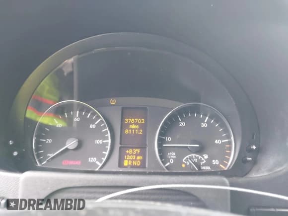 ✅ 2014 Mercedes-Benz Sprinter Passenger • VIN: WDZPE8CD1E5884005 • Lot: 43184369. Wystawiony na IAAI z przebiegiem 378 703 mil. Bezpłatny archiwum sprzedaży aukcyjnych z USA i szczegółowy raport historii pojazdu na DreamBid. Zdjęcie 7.