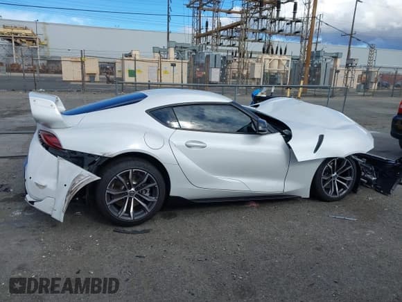 ✅ 2023 TOYOTA GR SUPRA 2.0 • VIN: WZ1DB2G08PW054684 • Lot: 41266583. Wystawiony na IAAI z przebiegiem Nie podano. Bezpłatny archiwum sprzedaży aukcyjnych z USA i szczegółowy raport historii pojazdu na DreamBid. Zdjęcie 14.