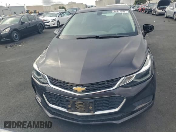 ✅ 2017 Chevrolet Cruze LT • VIN: 1G1BE5SMXH7262529 • Лот: 94417585. Опубликован ранее на Copart с пробегом 117 067 миль. Бесплатный доступ к архиву аукционных продаж из США и подробный отчёт об истории автомобиля на DreamBid. Изображение 5.