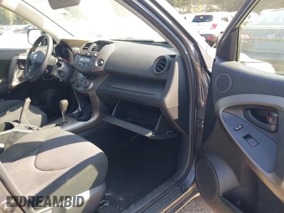 ✅ 2010 Toyota RAV4 Sport • VIN: JTMWF4DV8A5016148 • Lot: 43294197. Wystawiony na IAAI z przebiegiem 128 539 mil. Bezpłatny archiwum sprzedaży aukcyjnych z USA i szczegółowy raport historii pojazdu na DreamBid. Zdjęcie 5.