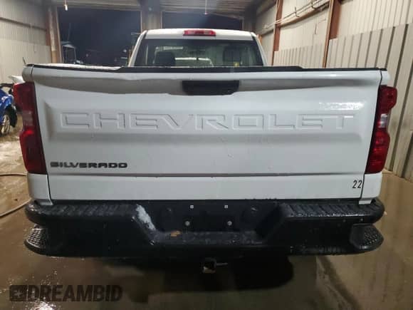 2022 Chevrolet Silverado 1500 Work Truck z VIN 3GCNWAED2NG184060, wystawiony jako Copart lot #83856144 z przebiegiem 36 869 mil mil oraz Szkoda całkowita • Salvage title. Historia ofert i sprzedaży dostępna na DreamBid. Obrazek 6.