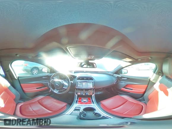 ✅ 2017 Jaguar XE 35t R-Sport • VIN: SAJAL4BV7HA958460 • Лот: 82214465. Опубликован ранее на Copart с пробегом 79 098 миль. Бесплатный доступ к архиву аукционных продаж из США и подробный отчёт об истории автомобиля на DreamBid. Изображение 15.