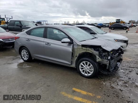 ✅ 2022 Hyundai Accent SEL • VIN: 3KPC24A63NE189923 • Лот: 69606784. Опубликован ранее на Copart с пробегом 29 213 миль. Бесплатный доступ к архиву аукционных продаж из США и подробный отчёт об истории автомобиля на DreamBid. Изображение 4.