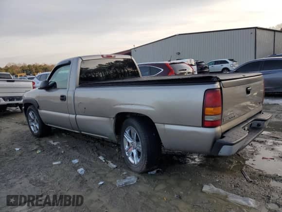 2002 GMC Sierra 1500 with VIN 1GTEC14W22Z240649, listed as a Copart auction lot 42958365 with 105,857 mi miles and Salvage title. Bid and sale history available at DreamBid. Image 2.