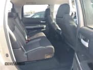 ✅ 2017 Toyota Tundra SR5 • VIN: 5TFEY5F17HX225871 • Лот: 41954311. Опубликован ранее на IAAI с пробегом 125 917 миль. Бесплатный доступ к архиву аукционных продаж из США и подробный отчёт об истории автомобиля на DreamBid. Изображение 8.