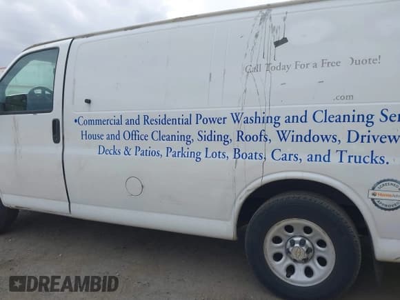 ✅ 2010 Chevrolet Express Cargo • VIN: 1GCUGADX7A1171480 • Lot: 42105333. Listed on IAAI with 235,624 mi. Free auction sales archive from the USA and detailed vehicle history report at DreamBid. Image 14.