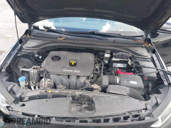 ✅ 2017 Hyundai Elantra SE • VIN: 5NPD84LF5HH022768 • Lot: 42264100. Listed on IAAI with 82,130 mi. Free auction sales archive from the USA and detailed vehicle history report at DreamBid. Image 10.