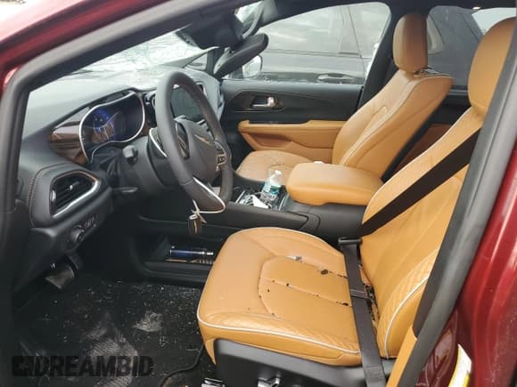 ✅ 2023 Chrysler Pacifica Pinnacle • VIN: 2C4RC3PGXPR500380 • Лот: 76491104. Опубликован ранее на Copart с пробегом 3 070 миль. Бесплатный доступ к архиву аукционных продаж из США и подробный отчёт об истории автомобиля на DreamBid. Изображение 7.