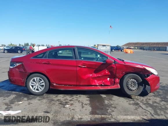 2013 Hyundai Sonata GLS with VIN 5NPEB4AC5DH594853, listed as a IAAI auction lot 43156283 with Not provided miles and . Bid and sale history available at DreamBid. Image 12.