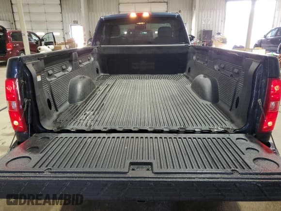 ✅ 2007 Chevrolet Silverado 1500 Work Truck • VIN: 1GCEK14077Z651633 • Lot: 52097225. Listed on Copart with 153,206 mi. Free auction sales archive from the USA and detailed vehicle history report at DreamBid. Image 10.