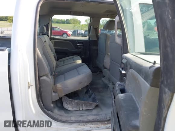✅ 2017 Chevrolet Silverado 2500HD Work Truck • VIN: 1GC1KUEYXHF225748 • Lot: 42691810. Listed on IAAI with 119,151 mi. Free auction sales archive from the USA and detailed vehicle history report at DreamBid. Image 8.