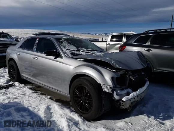 ✅ 2013 Chrysler 300 S • VIN: 2C3CCAGG4DH590142 • Лот: 88952055. Опубликован ранее на Copart с пробегом 146 325 миль. Бесплатный доступ к архиву аукционных продаж из США и подробный отчёт об истории автомобиля на DreamBid. Изображение 10.