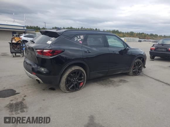 ✅ 2021 Chevrolet Blazer LT • VIN: 3GNKBHR44MS575215 • Lot: 86812795. Listed on Copart with 99,676 mi. Free auction sales archive from the USA and detailed vehicle history report at DreamBid. Image 3.