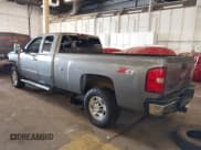 ✅ 2008 Chevrolet Silverado 2500HD 1LT • VIN: 1GCHK29698E176379 • Lot: 41808600. Wystawiony na IAAI z przebiegiem 182 610 mil. Bezpłatny archiwum sprzedaży aukcyjnych z USA i szczegółowy raport historii pojazdu na DreamBid. Zdjęcie 3.