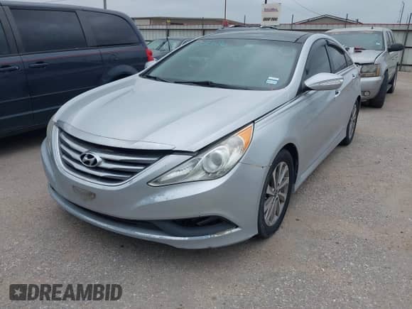 2014 Hyundai Sonata Limited с VIN 5NPEC4AC6EH884520, выставлен на аукционе IAAI как лот 41832196 с пробегом 162 516 миль миль и . История ставок и продаж доступна на DreamBid. Изображение 17.