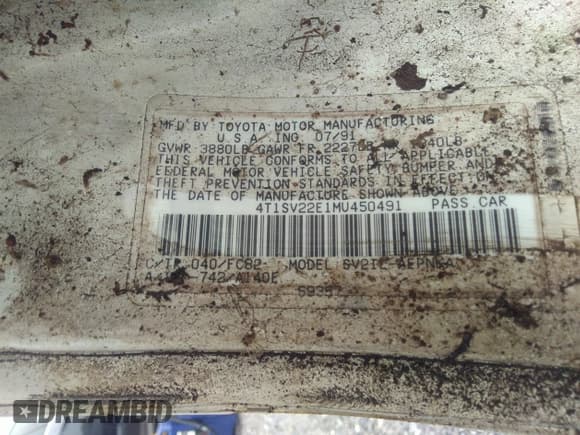 ✅ 1991 Toyota Camry • VIN: 4T1SV22E1MU450491 • Lot: 40356634. Wystawiony na IAAI z przebiegiem 285 677 mil. Bezpłatny archiwum sprzedaży aukcyjnych z USA i szczegółowy raport historii pojazdu na DreamBid. Zdjęcie 9.